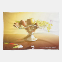 Glasmand met vruchten en vlinder theedoek