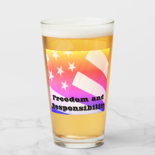 Glass Cup: vrijheid en verantwoordelijkheid Glas (Voorkant gevuld)