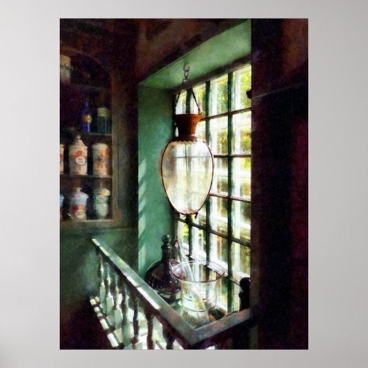 Glass Mortar en Pestle op Windows sill Poster (Voorkant)