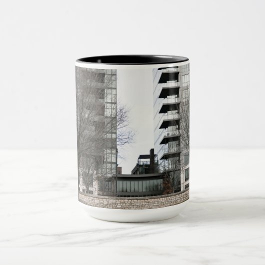 Glass Towers Mok (Midden)