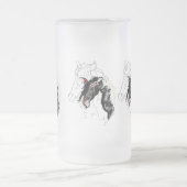 Glassware: Grand Stallion Matglas Bierpul (Center)