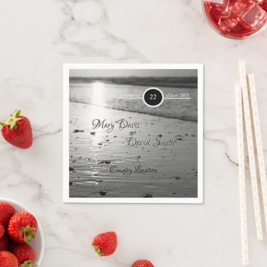 Glassy Sand Grayscale Wedding Servet (Insitu)