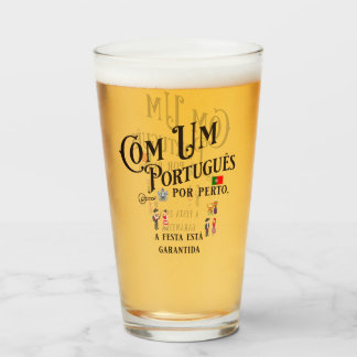 Glazen beker comum Portugues por perto