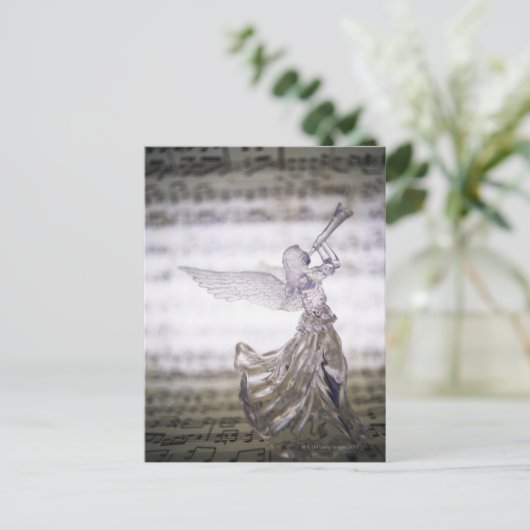 Glazen engel speltrumpet en afbeelding van het vel briefkaart (Staand voorkant)