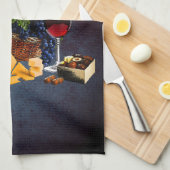 Glazen, flesjes, druiven, kaas, chocolade N Theedoek (Quarter Fold)