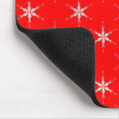 Glazen sneeuwvlokken op rode achtergrond muismat (Hoek)