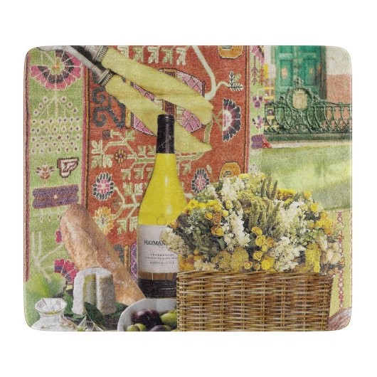 Glazen snijraad met wijn en olijven snijplank (Voorkant)