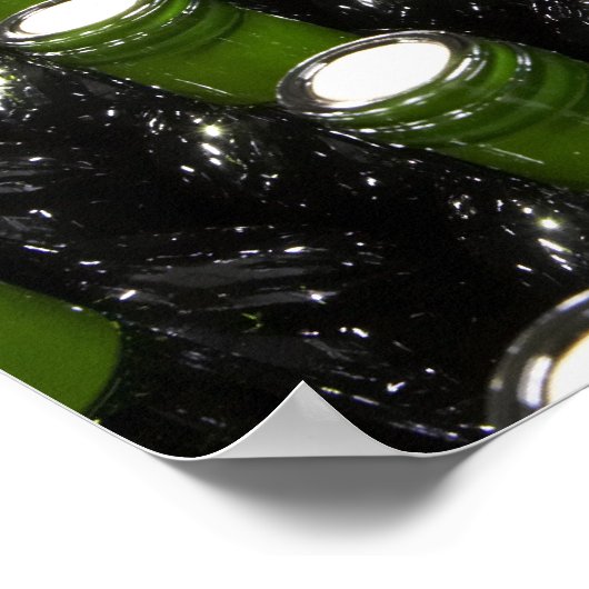 Glazen wijnflessen in een wijnflessenfabriek. poster (Hoek)