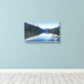Glenns Lake Sunset - Glacier National Park Canvas Afdruk (Insitu (Houten vloer))