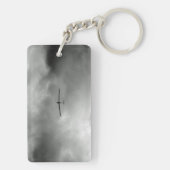 Glider vliegt in de grijze hemel sleutelhanger (achterkant)