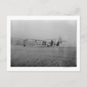 Glider wordt voorbereid voor de vlucht door briefkaart (Voorkant)