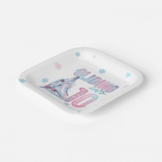 "Gliding into" 10e verjaardag schaatsfeest Papieren Bordje (Gebogen)