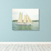 Glijden in Full Sail Canvas Wand Hanging Afdruk (Insitu (Houten vloer))