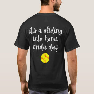 Glijdend naar thuis Vrouwen of meisjes softbal T-shirt
