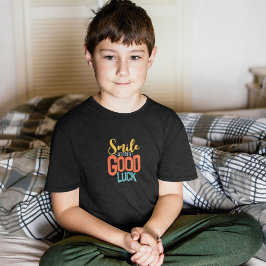 Glimlach brengt geluk t-shirt