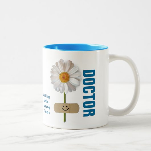 glimlach Daisy Doctor Appreciation Custom Gift Tweekleurige Koffiemok (Rechts)