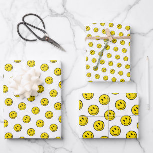 Glimlach Gezicht Emoji's Gelukkig Geel Polka Dot L Inpakpapier Vel