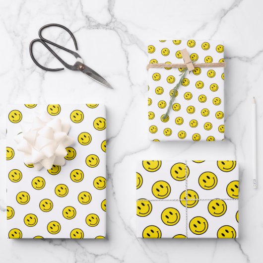 Glimlach Gezicht Emoji's Gelukkig Geel Polka Dot L Inpakpapier Vel (Voorkant)