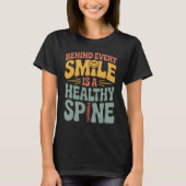 Glimlach gezond ruggengraat Chiropractor Quote Des T-shirt (Voorkant)
