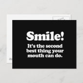 Glimlach. Het is het tweede beste wat je mond kan  Briefkaart (Voorkant / Achterkant)