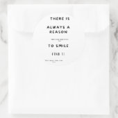 Glimlach is de sleutel ronde sticker (Tas)