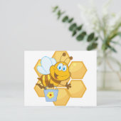 Glimlachend bij houd een emmer briefkaart (Staand voorkant)