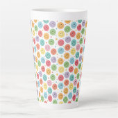 Glimlachend Emoji Patroon Latte Mok (Voorkant)