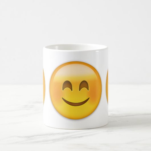 glimlachend gezicht met glimlachende ogen emoji koffiemok (Center)