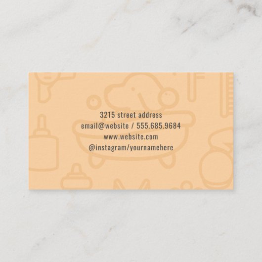 Glimlachende gelukkige hond in bad visitekaartje (Achterkant)