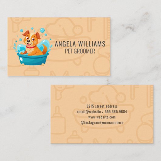 Glimlachende gelukkige hond in bad visitekaartje (Voorkant / Achterkant)