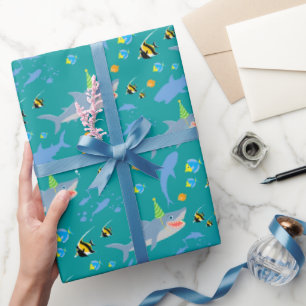 Glimlachende haai onder de zee jongen verjaardagsf cadeaupapier