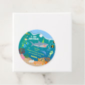 Glimlachende haai onder het zee boy Verjaardagsfee Bedankjes Labels (In situ)