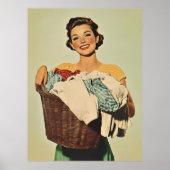 Glimlachende huisvrouw met wasmand poster (Voorkant)