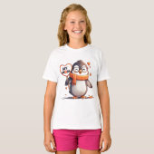 Glimlachende Pinguïn met hartteken MIJN MOEDER T-shirt (Voorkant volledig)