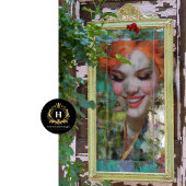 Glimlachende roodharige met citroen cocktail decou tissuepapier