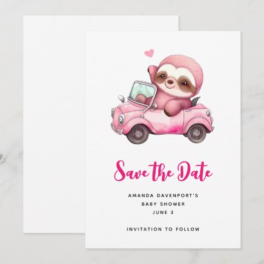 Glimlachende roze luiaard die een cabriolet rijden save the date (Voorkant / Achterkant)