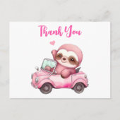 Glimlachende roze luiaard rijden een cabriolet dan briefkaart (Voorkant)