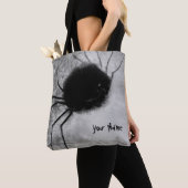 Glimlachende Spin by Odilon Redon, Oude Halloween Tote Bag (Dichtbij)