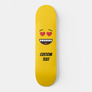 Glimlend gezicht met hartvormige ogen persoonlijk skateboard