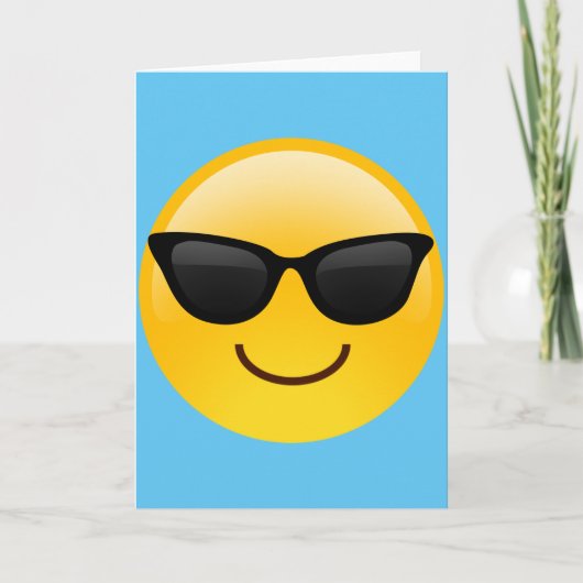 Glimlend gezicht met zonnebrillen Cool Emoji Kaart (Voorkant)