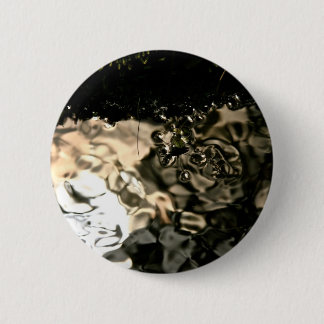 Glinsterend water met insect ronde button 5,7 cm