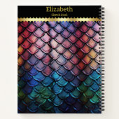 Glinsterende veelkleurige slangenhuid in natuurlij notitieboek (Achterkant)