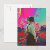 glitch astronaut lady in een papaverveld briefkaart (Voorkant / Achterkant)