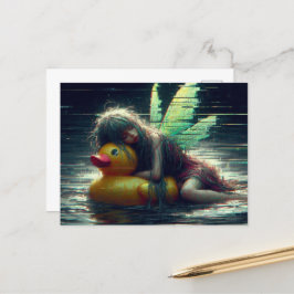 Glitch Fairy slaapt op een eend zwembad float Briefkaart
