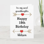 Glitter Arrow Heart 18th Birthday Granddochter Kaart<br><div class="desc">Een gepersonaliseerde kleindochter Happy 18e verjaardagskaart,  die je gemakkelijk kunt personaliseren met haar naam. Biedt galerijpijlen met hart. Houd er rekening mee dat er geen daadwerkelijke glitter op dit product is,  maar een ontwerpeffect. Deze moderne 18e verjaardagskaart zou haar een groot verjaardagsbelang bezorgen.</div>