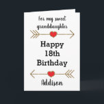 Glitter Arrow Heart 18th Birthday Granddochter Kaart<br><div class="desc">Een gepersonaliseerde kleindochter Happy 18e verjaardagskaart,  die je gemakkelijk kunt personaliseren met haar naam. Biedt galerijpijlen met hart. Houd er rekening mee dat er geen daadwerkelijke glitter op dit product is,  maar een ontwerpeffect. Deze moderne 18e verjaardagskaart zou haar een groot verjaardagsbelang bezorgen.</div>