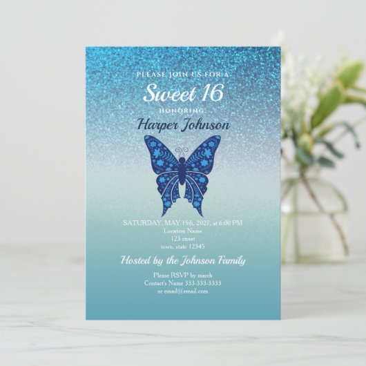 Glitter Blue Sweet 16 Verjaardag Uitnodiging (Staand voorkant)
