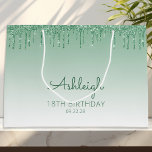 Glitter Drip 18th Birthday Green Groot Cadeauzakje<br><div class="desc">Deze schenkingstas van 18e verjaardagsfeestje is voorzien van een dunne groene faux glitter drip border en groene ombre background. Pas het met haar naam in handschrift manuscript,  samen met haar verjaardag en hieronder datum aan.</div>