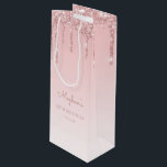 Glitter Drip 30th Birthday Pink Wijn Cadeautas<br><div class="desc">Deze schitterende 30e verjaardagstaartwijnzak is voorzien van een lichtroze faux glitter drip border and roze ombre background. Pas het met haar naam in handschrift manuscript,  samen met haar verjaardag en hieronder datum aan.</div>