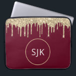 Glitter Druppelt Bourgondisch Goud Girly Monogramm Laptop Sleeve<br><div class="desc">Luxe Goud en Bourgondische Rode Faux Glitter en Sparkle Elegant Monogrammed Initialen Hoesje. Dit hoesje kan worden aangepast om uw initiaal en voornaam op te nemen.</div>